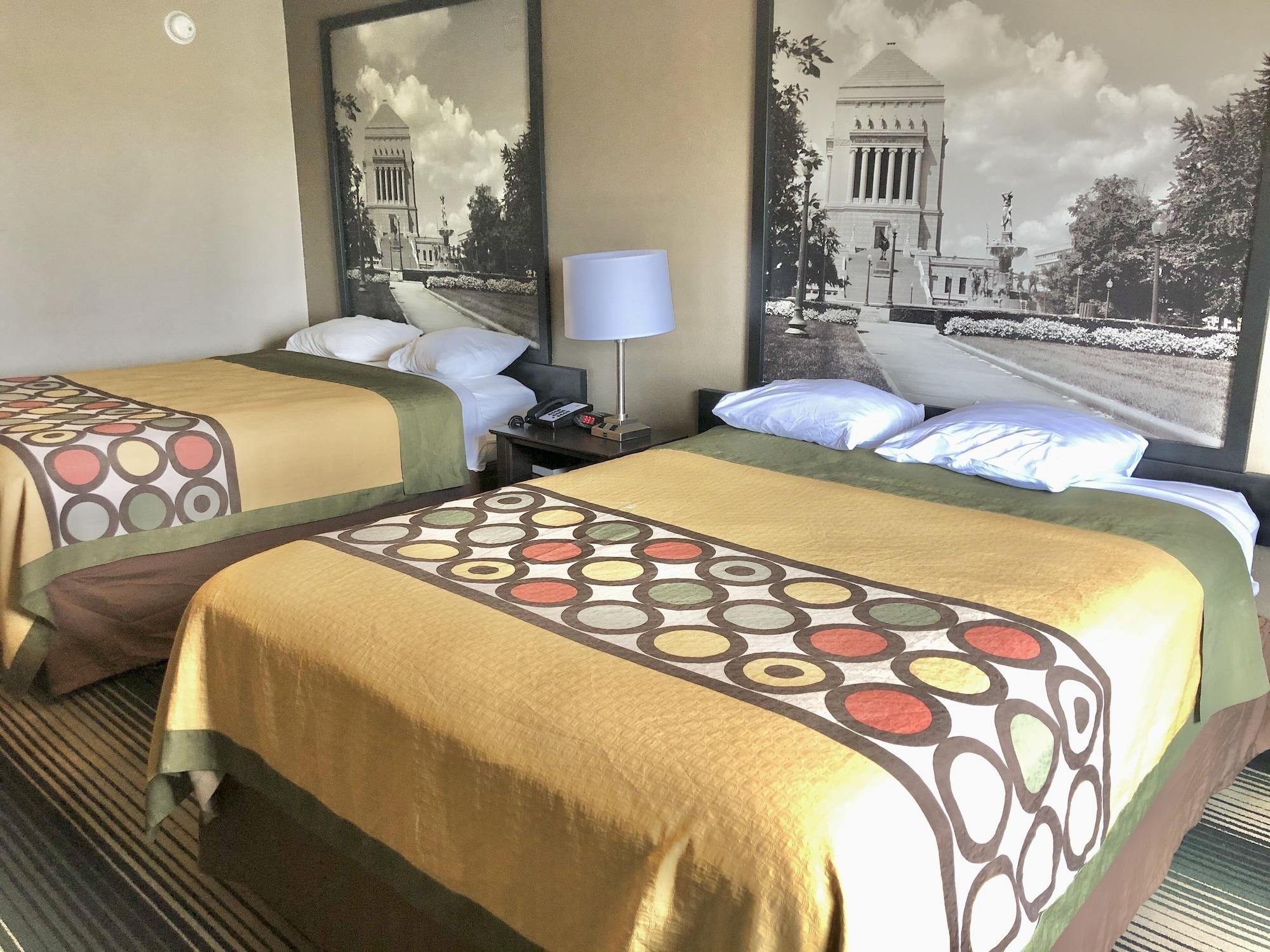 Super 8 By Wyndham South Motel