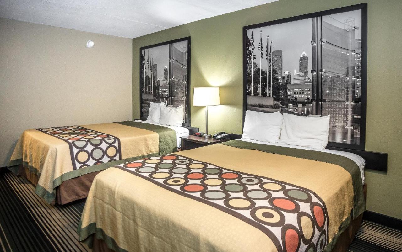 Super 8 By Wyndham South